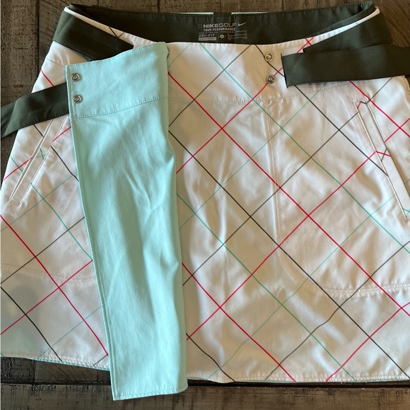 Nike 2 in1 short/skirt size 6 - Picture 4 of 9